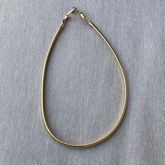 Jewelry - 3 for $20 | Vintage thick serpentine gold toned necklace